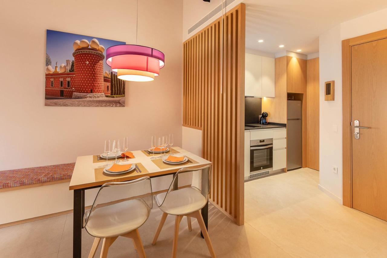 C&C Apartments ฟิกวยเรส ภายนอก รูปภาพ