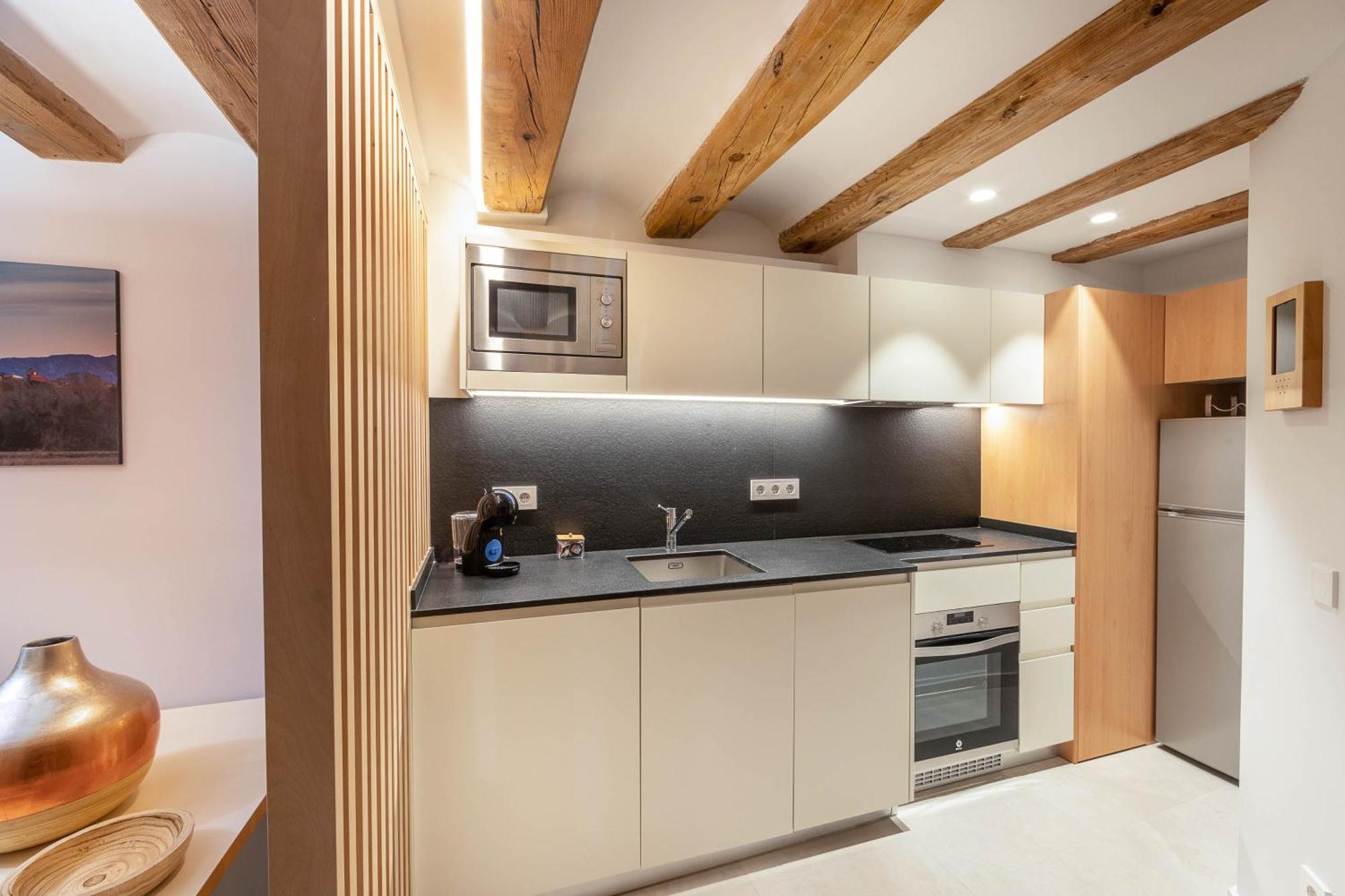 C&C Apartments ฟิกวยเรส ภายนอก รูปภาพ