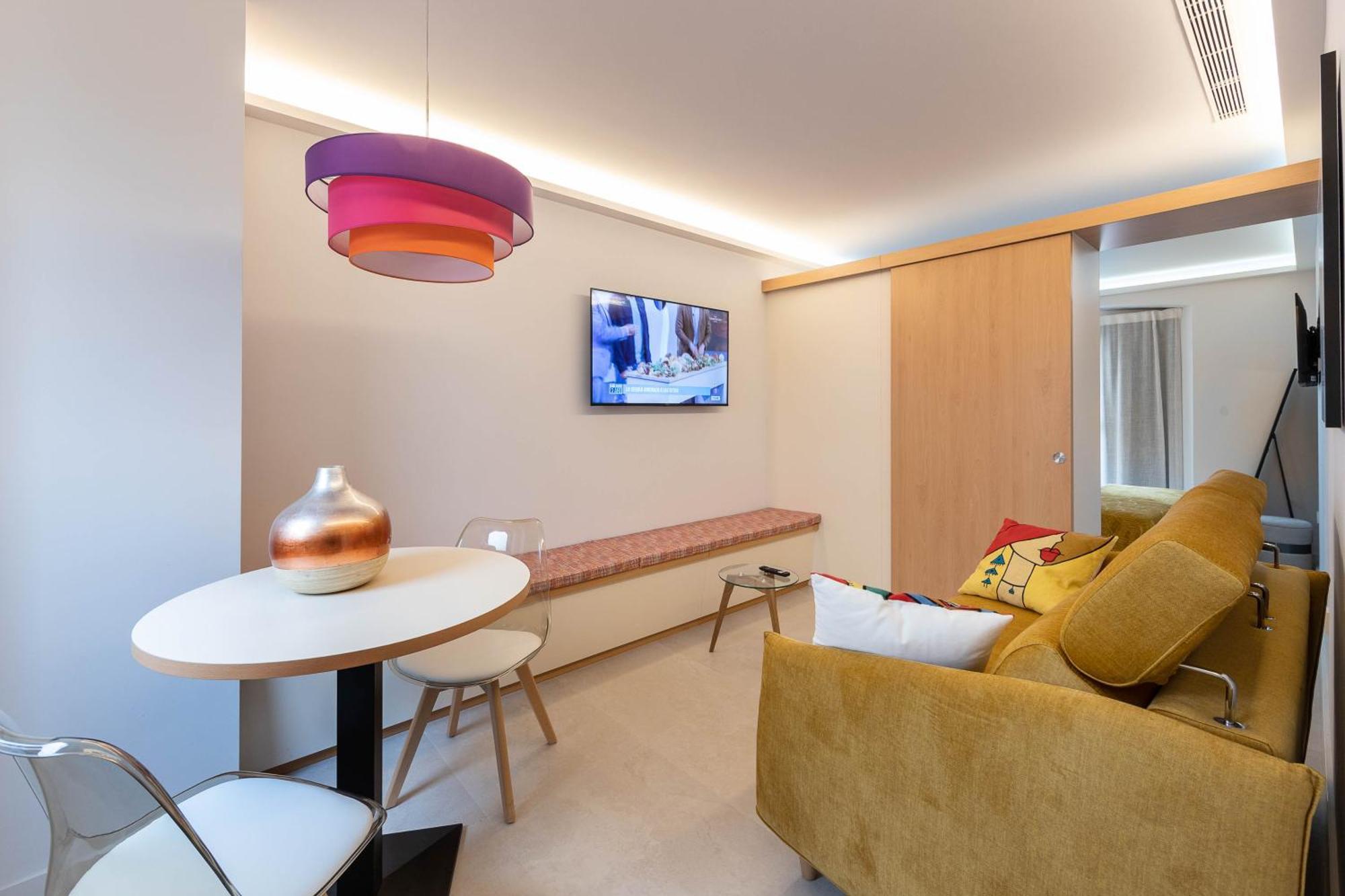 C&C Apartments ฟิกวยเรส ภายนอก รูปภาพ