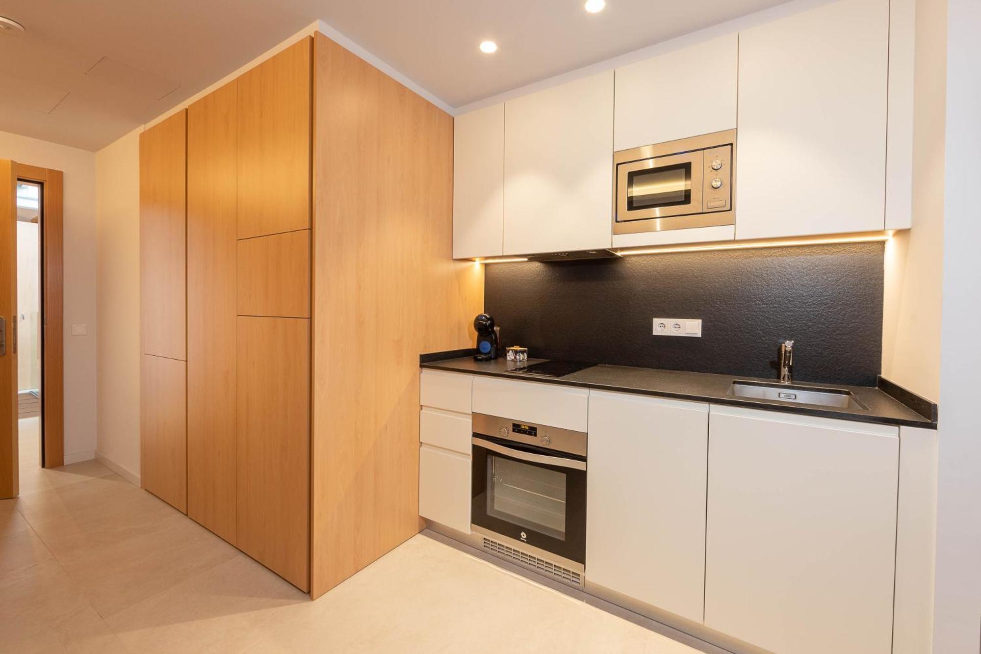C&C Apartments ฟิกวยเรส ภายนอก รูปภาพ